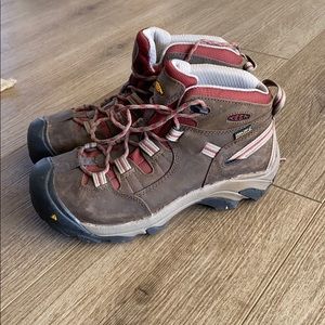 Keen steel toe boots water proof